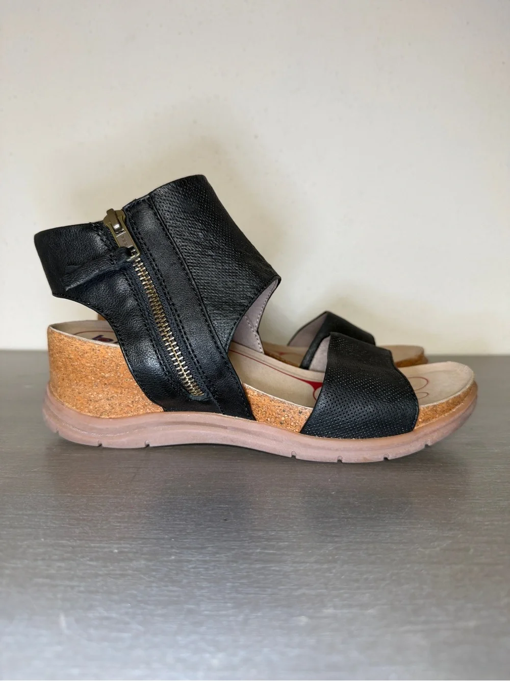 Bionica Ankle Strap Sandals Womens 8 M Casual Slingback Zip Leather Black
